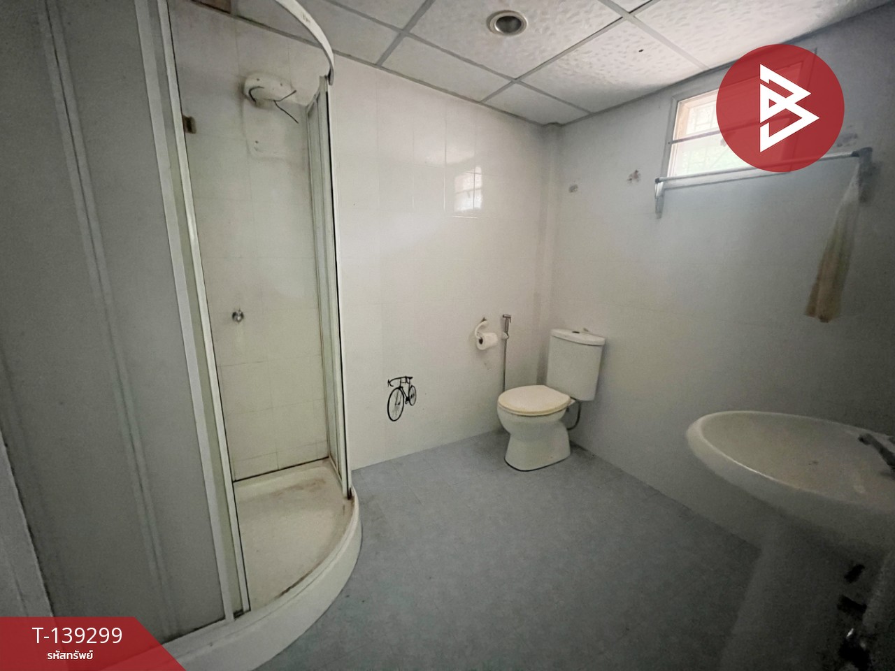 ขายบ้านเดี่ยวพร้อมที่ดิน เนื้อที่ 4 ไร่ อ.ดอนเจดีย์ จ.สุพรรณบุรี ทำเลดี 6