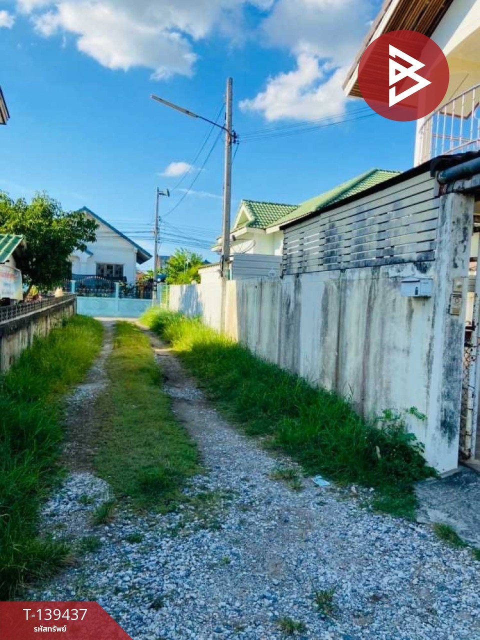 ขายบ้านเดี่ยว 2 ชั้น เนื้อที่ 66.6 ตารางวา ต.วัดจันทร์ พิษณุโลก ทำเลดี 14