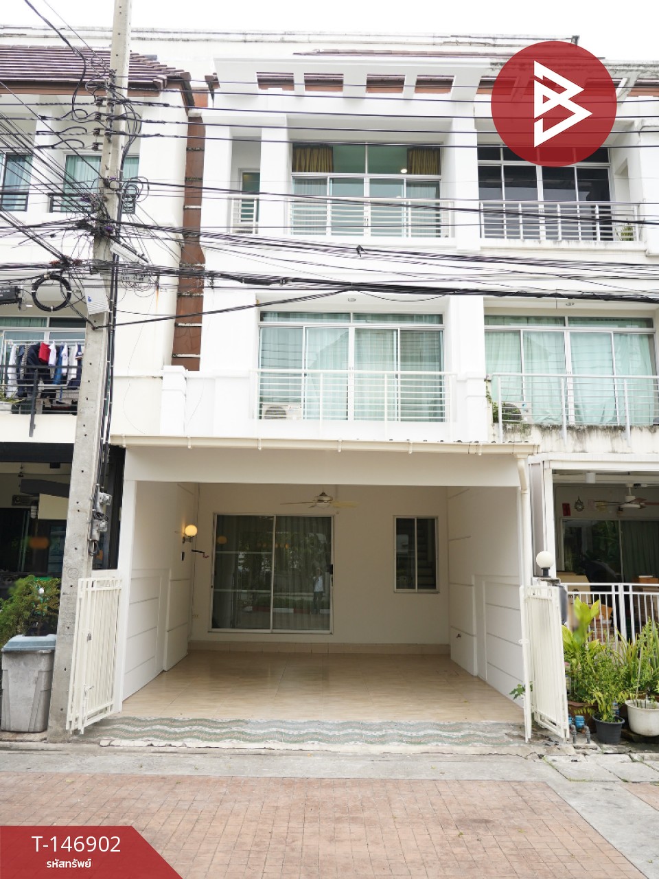 ขายทาวน์โฮม 3 ชั้น โครงการบ้านกลางเมือง เออร์บาเนี่ยน สุขุมวิท 113 (Baan Klang Muang Urbanion Sukhumvit 113) สำโรงเหนือ สมุทรปราการ