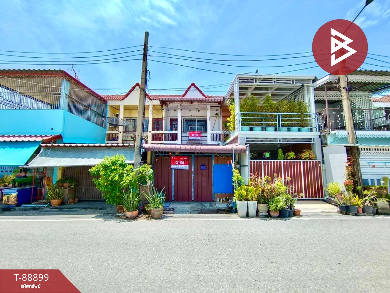 Townhouse for sale, Porjira Village, Tamru-Khlong Dan, Bang Pu, Samut Prakan