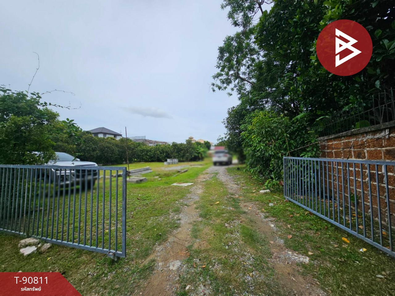 Urgent sale, beautiful orange land plot, area 1,110 square wah, Soi Sri Dan 12, Samut Prakan, near the Yellow Line electric train.