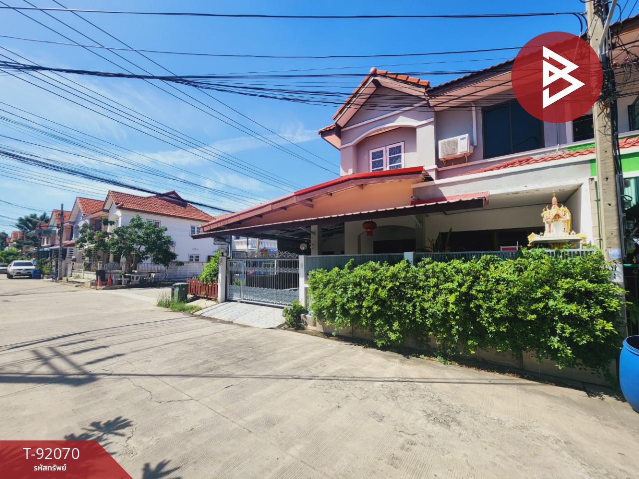 Townhouse for sale, Panasan Villa Village 12, Bang Pu Municipality 70 (Bangsaen 2), end of the house, Samut Prakan.