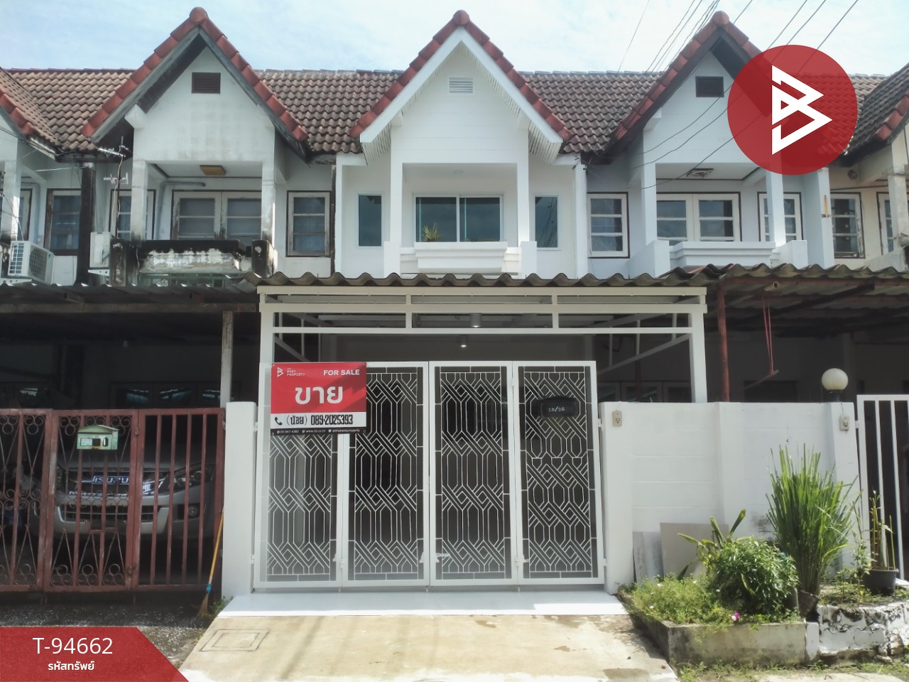 Townhouse for sale, Wanarom Village, Chalongkrung 24, Lat Krabang, Bangkok