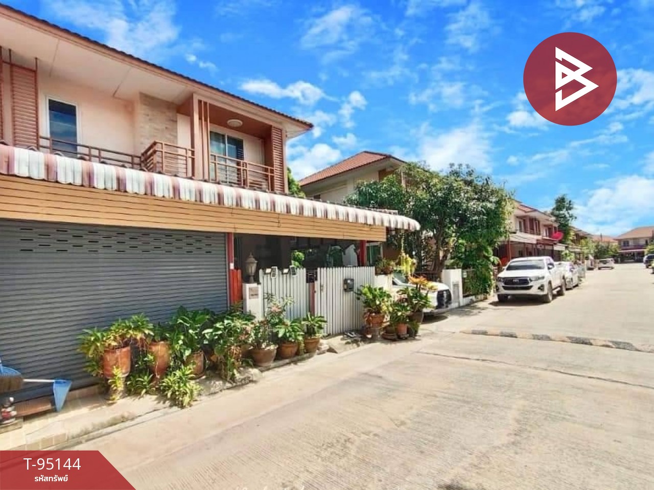 Townhouse for sale, I-Leaf Town Village, Pracha Uthit 90, Phra Samut Chedi, Samut Prakan, ready to move in