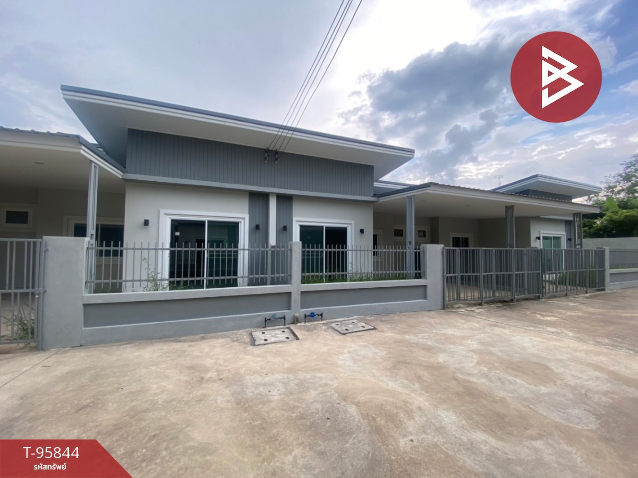 For sale: 5 single-storey twin houses, Srichan Town project, Khon Kaen, prime location, ready to move in