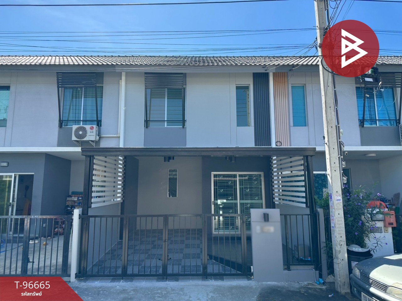 Townhouse for sale, Pruksa Village 87/2, Srinakarin-Bangna, Samut Prakan