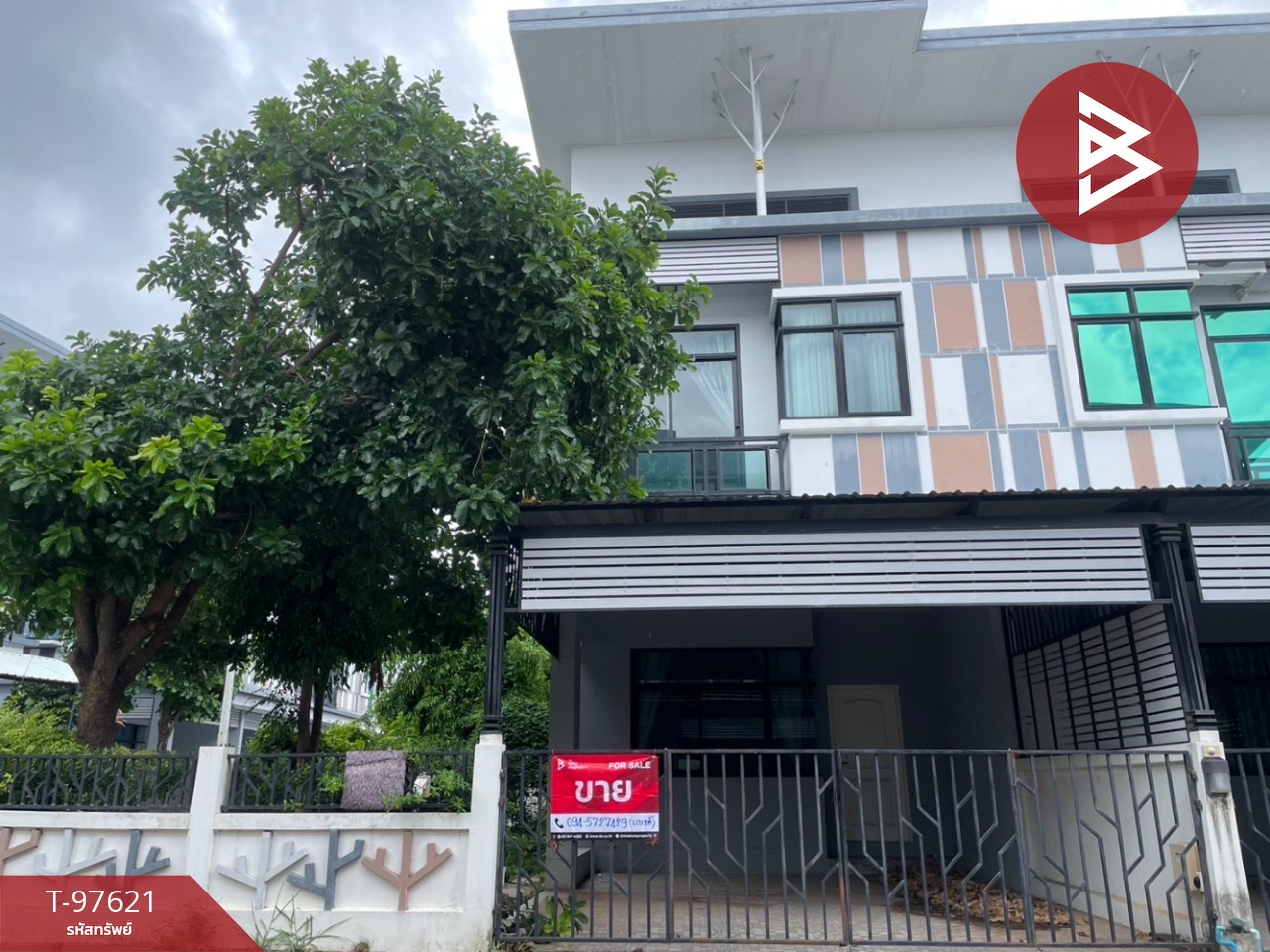 Townhouse for sale, corner unit, Burisima Village, Nakhon Ratchasima (Baan Burisima), good location