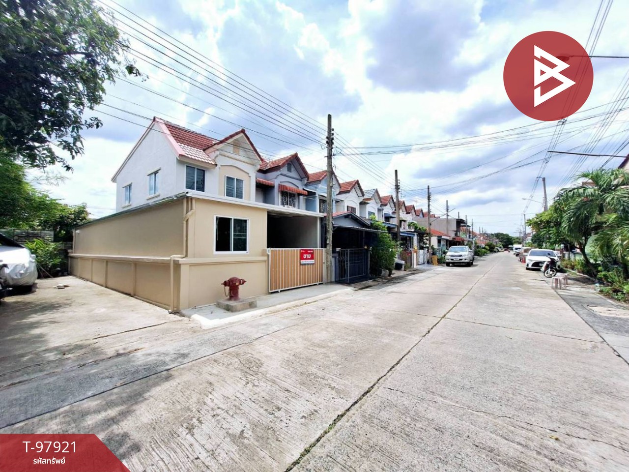 Townhouse for sale, Krungthong Village, Sai Mai 33, Bangkok, ready to move in