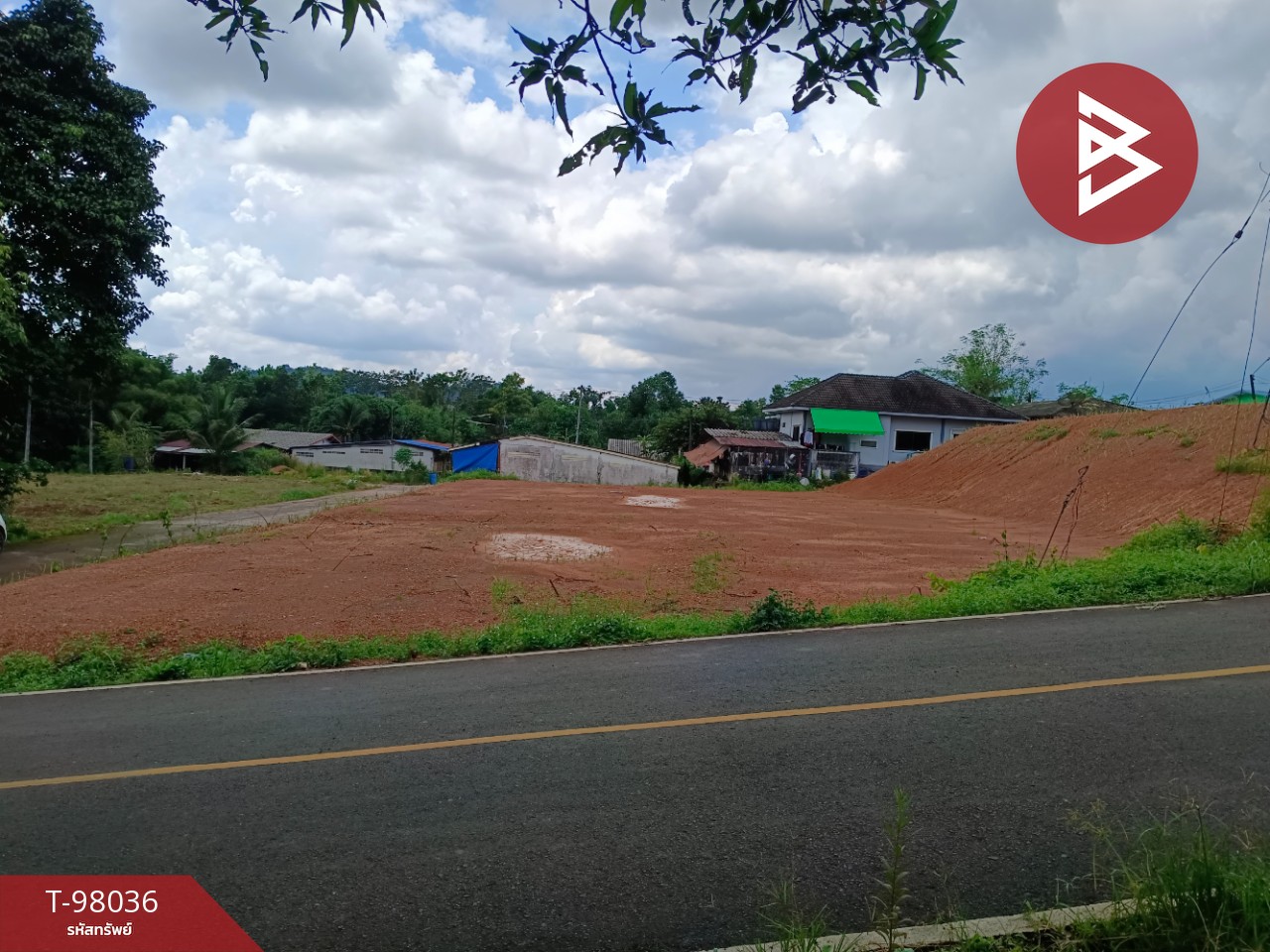 Urgent sale of vacant land, area 1 rai 1 ngan 40 sq m, Bo Rai, Trat