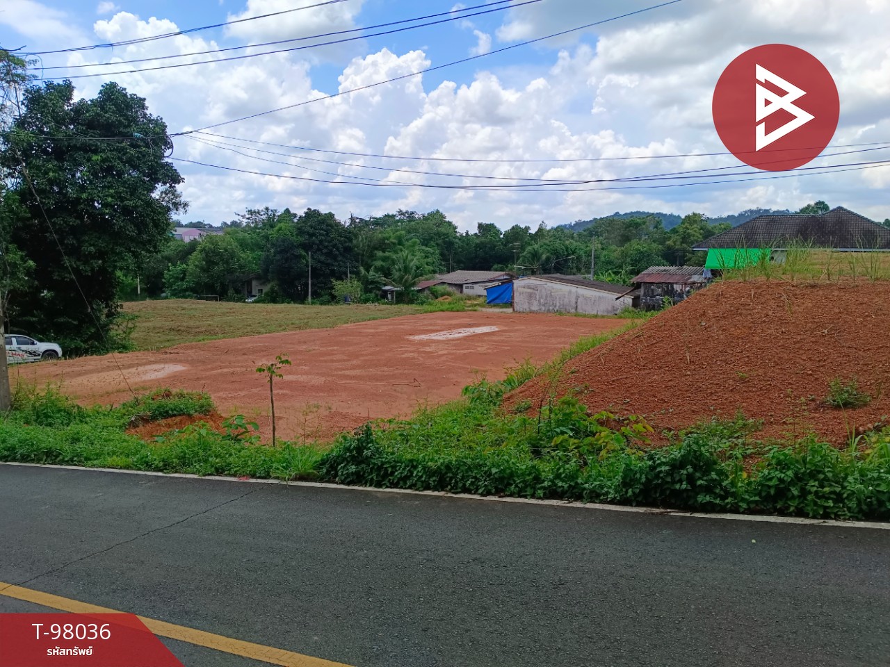 Urgent sale of vacant land, area 1 rai 1 ngan 40 sq m, Bo Rai, Trat