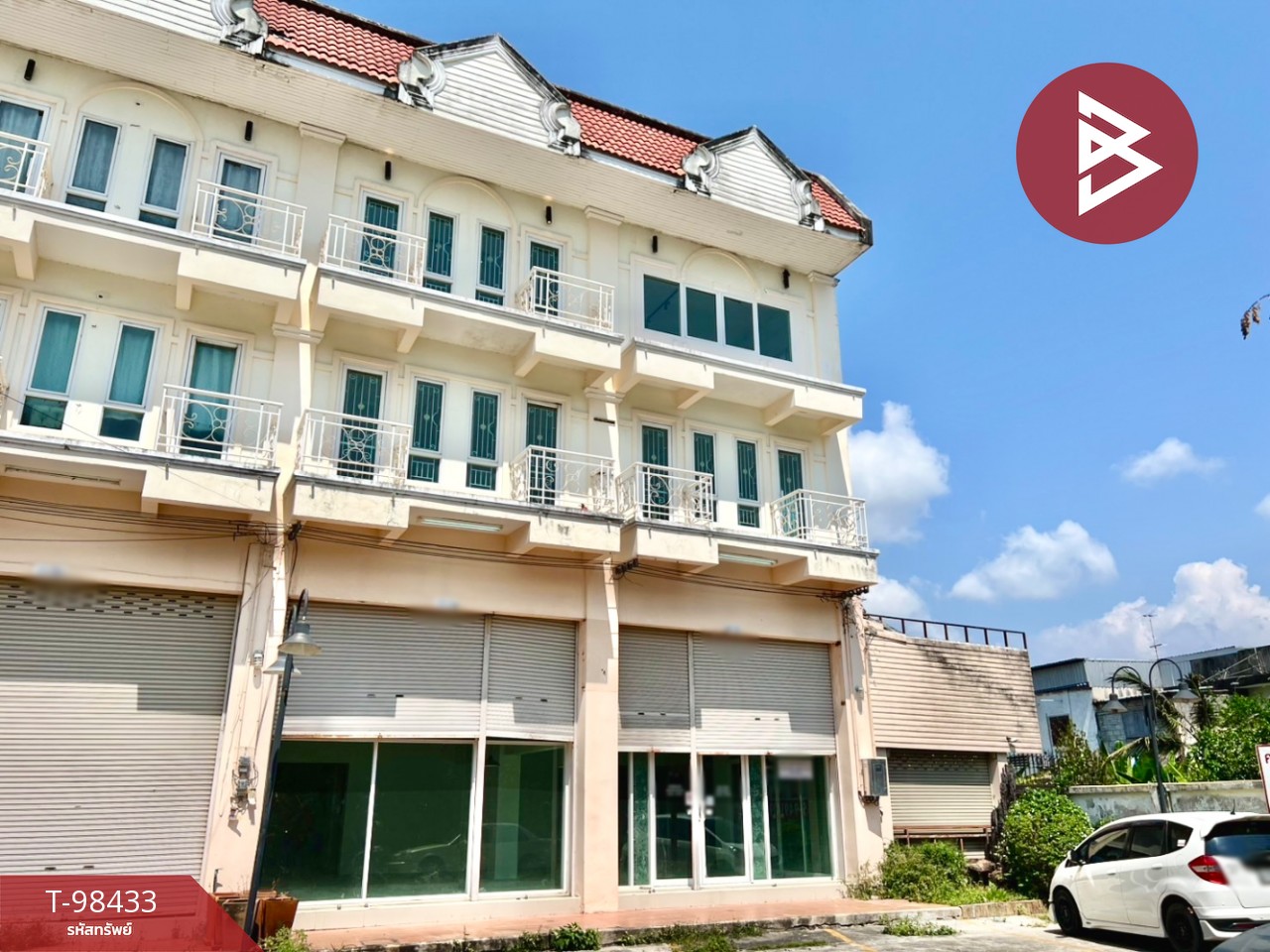 Commercial building for sale, 2 units, area 60.1 sq.wa, Ban Chang, Rayong