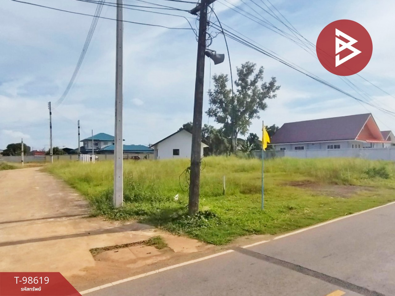 Land for sale, vacant land next to the road, area 1 ngan 80.6 sq.wa, Tha Mai, Chanthaburi