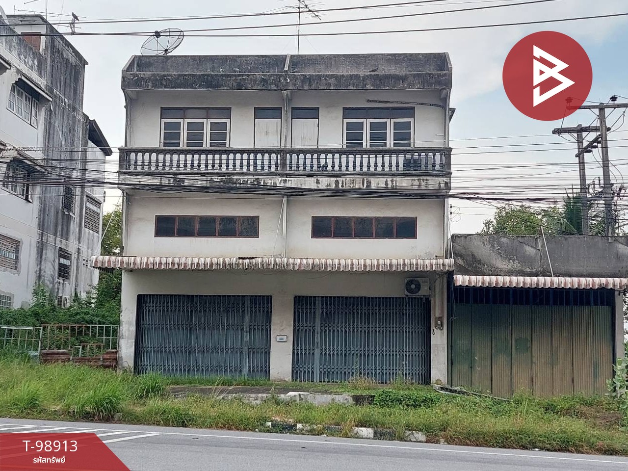 Commercial building for sale, 2 units, area 3 ngan 4 sq m, Na Pa, Chonburi