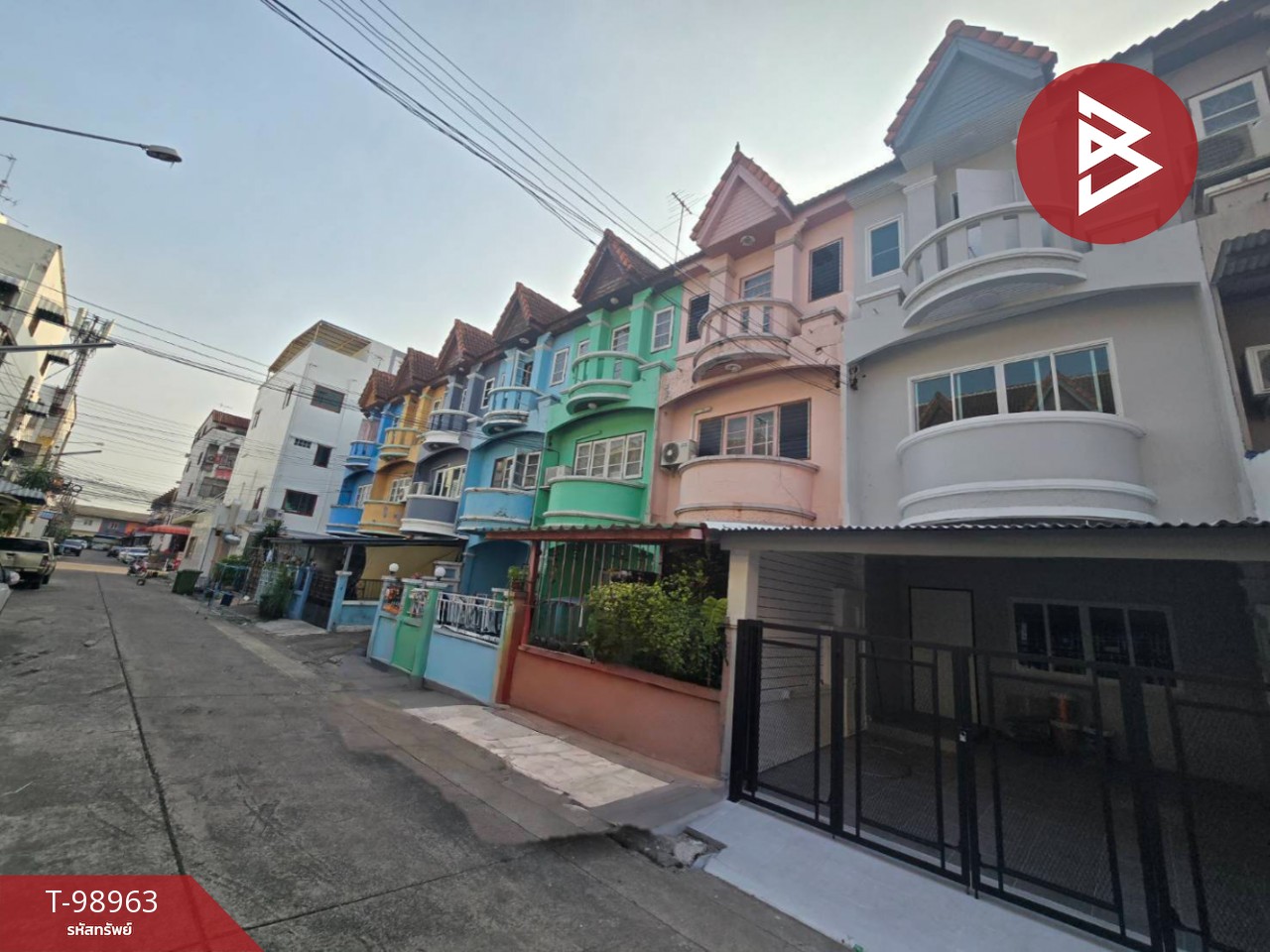 Townhouse for sale, Pongsirichai Village 4, Petchkasem 81, Nong Khaem, Bangkok