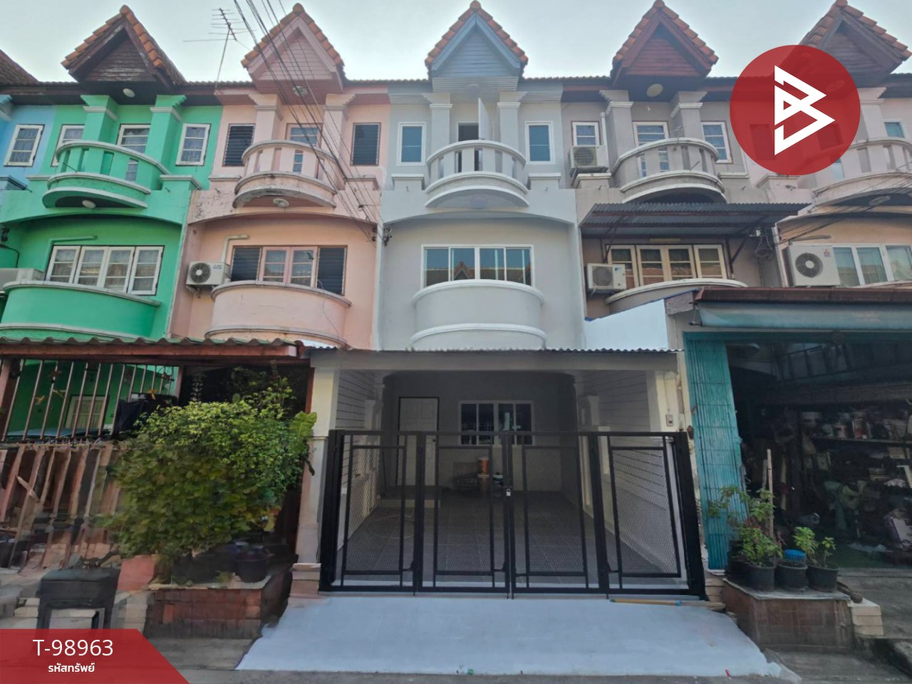 Townhouse for sale, Pongsirichai Village 4, Petchkasem 81, Nong Khaem, Bangkok