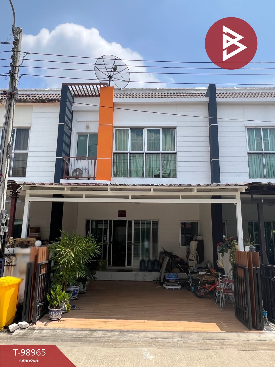 Townhouse for sale, Nara Town Village, Wongwaen-Bangna, Prawet, Bangkok, ready to move in