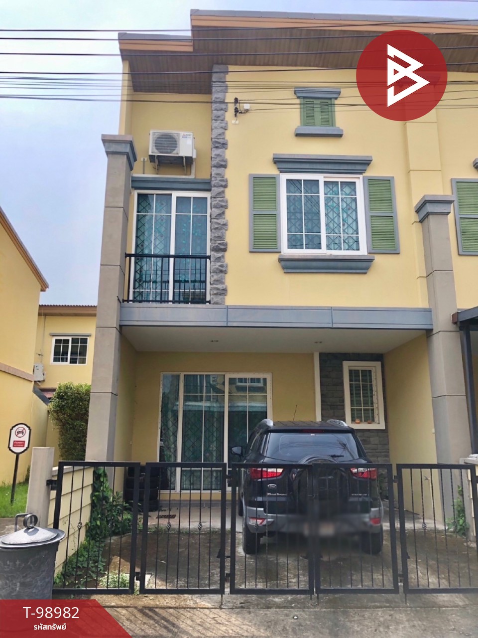 Townhouse for sale, Golden Town Village, Bang Khae, Bangkok